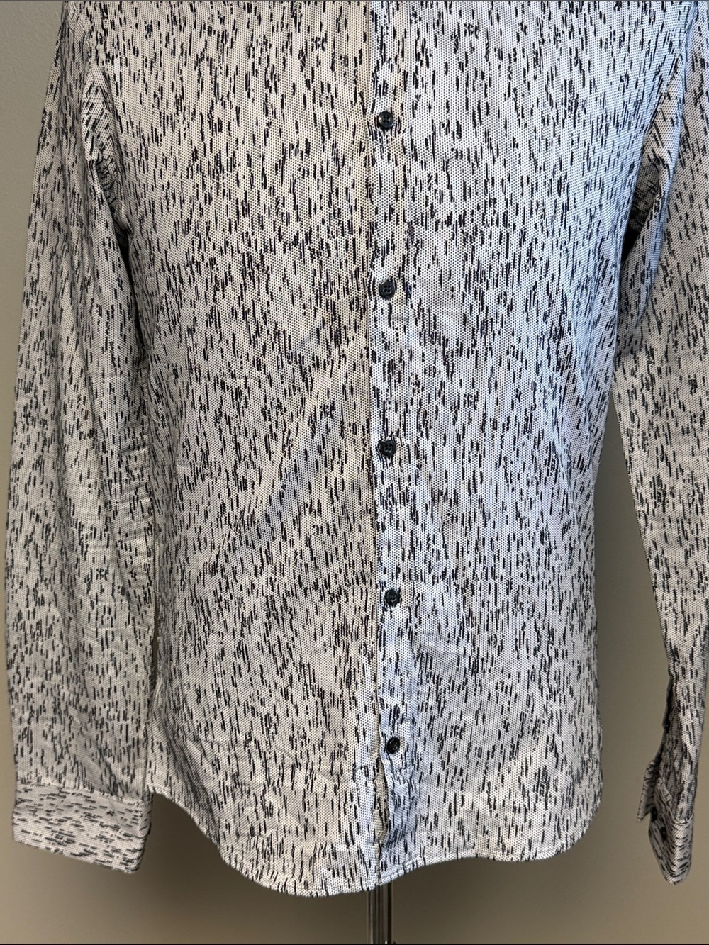 Hugo Boss Slim Fit Shirt Men’s Small Gray Pattern Button Front - Picture 3 of 7